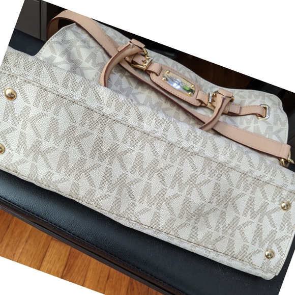 Medium Hamilton Bag - Picture 9 of 10